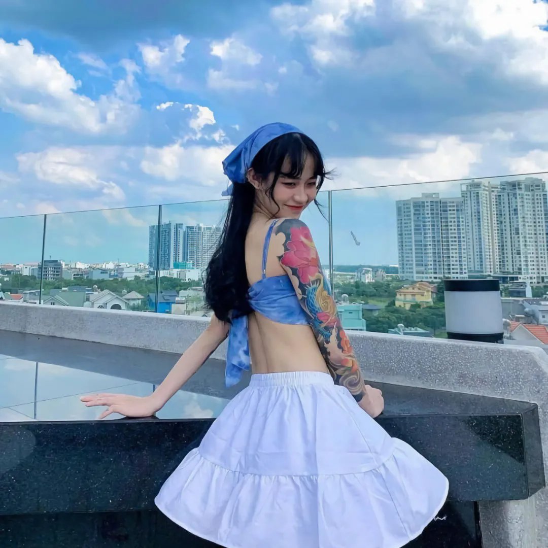 舒莎摇摇